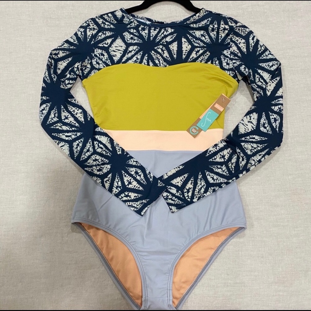 Hermosa Seeas long sleeve UPF 50 swim suit!